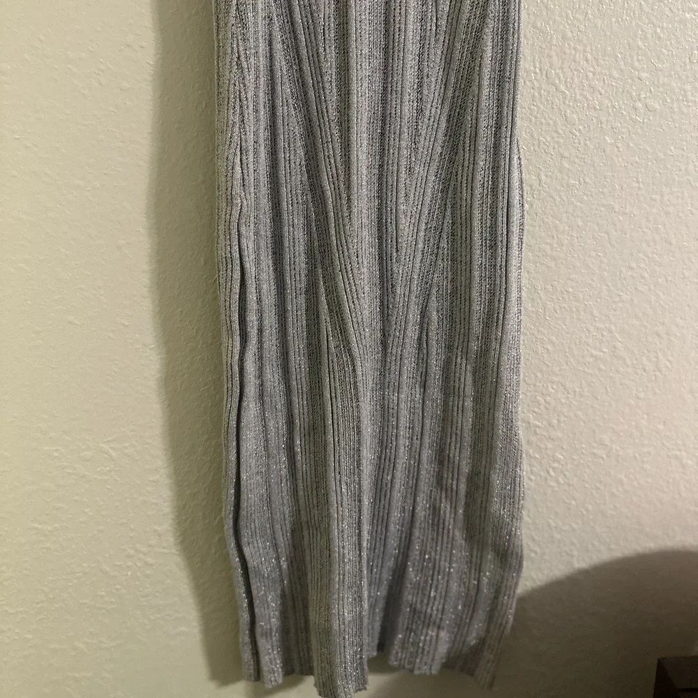 Le Lis Gray Off-Shoulder Long Sleeve Dress